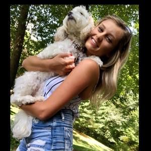 Meet your Posher, Elaina